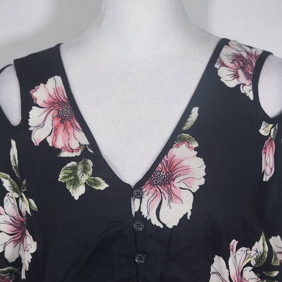 Band of Gypsies Black and Pink Floral Boho Crop Top Sz Small NWT Black Crop Top - Picture 2 of 10